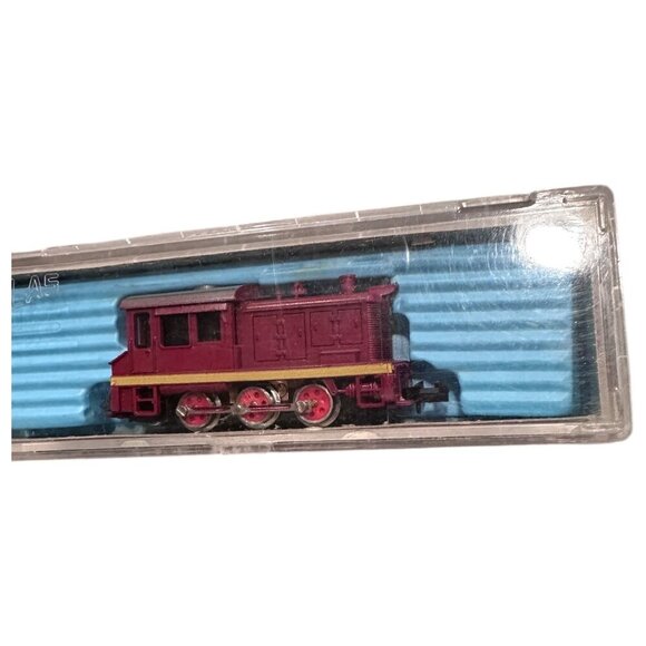 Atlas DavenPort Switcher #4069 w Original Box Die-Cast Model Train Locomotive - Picture 5 of 16